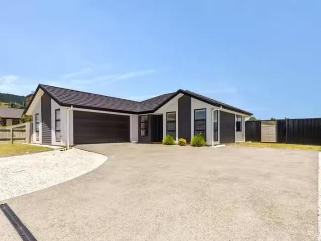 112 Bateup Road, Hope, Tasman