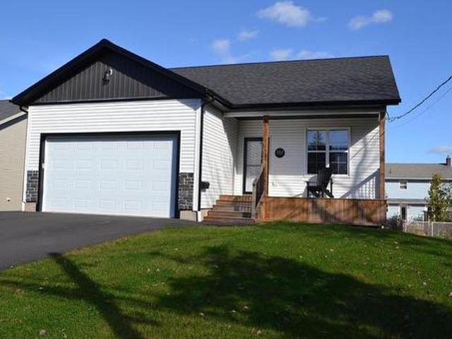 112 Brackley Point Road, Charlottetown, PE, C1A 6Y4 house for sale | Listing ID 202428 | Royal LePage