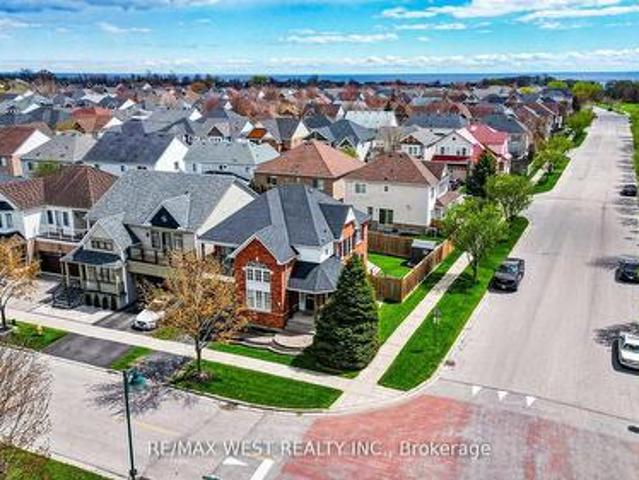 112 Handley Crescent, Ajax, ON, L1Z 1L7 house for sale | Listing ID E13536 | Royal LePage