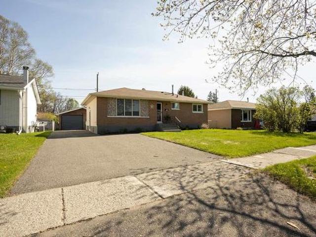 112 Ibbetson Street, Thunder Bay, ON, P7A 7J9 house for sale | Listing ID TB2601 | Royal LePage