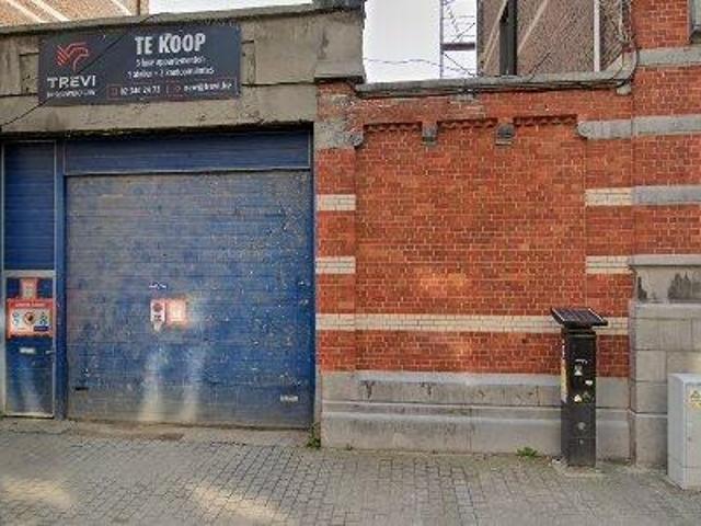100 m2 office space for rent in Brussels Sint Jans Molenbeek