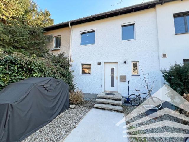 112 m² Reihenhaus in St. Magdalena zur Miete! Unterkellert inkl. Stellplatz in Linz, Immobilien auf inserate. Net