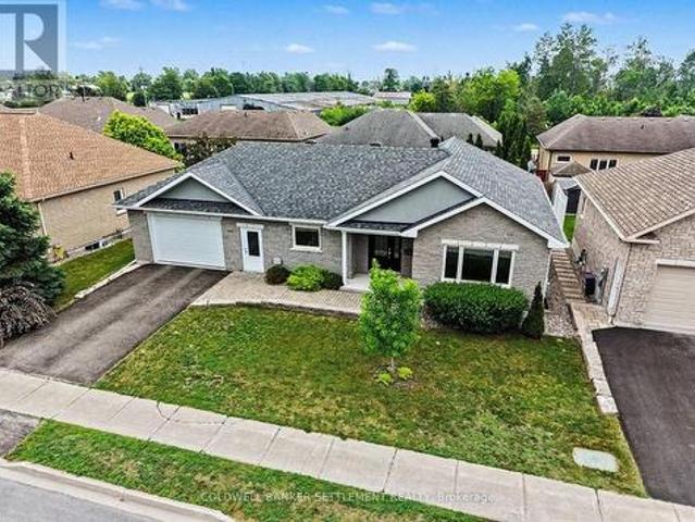 112 Mac Campbell Drive, Perth, ON, K7H 0A3 house for sale | Listing ID X13441 | Royal LePage