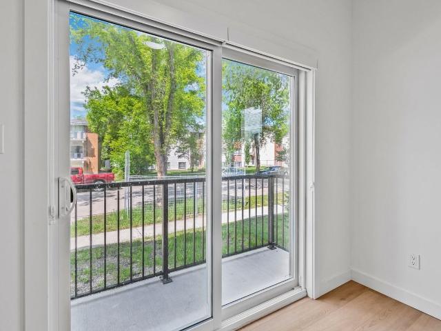 112 Street Townhomes 2 Bedroom Apartment for Rent at 10831 112 St Nw, Edmonton, AB T5H 3H4 Queen Mary Park
