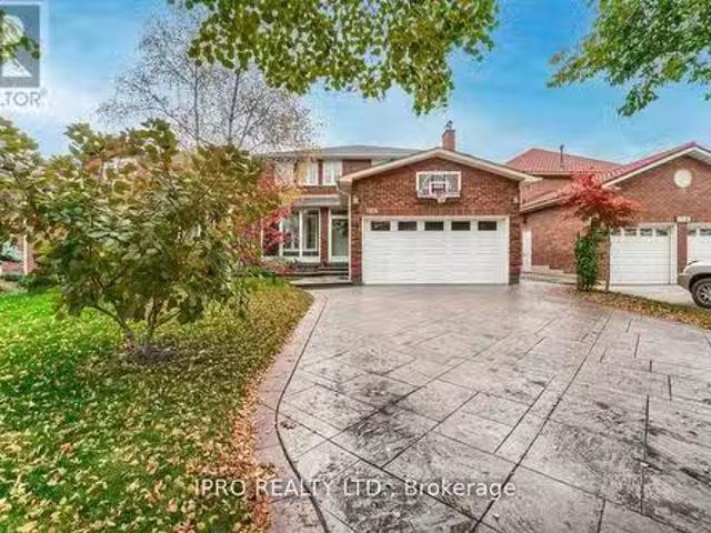1136 Springwater Crescent, Mississauga, ON, L5V 1G3 house fo.