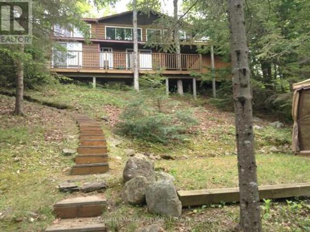 1136C Northview Lane, Central Frontenac, ON, K0H 2P0 house for sale | Listing ID X12254 | Royal LePage