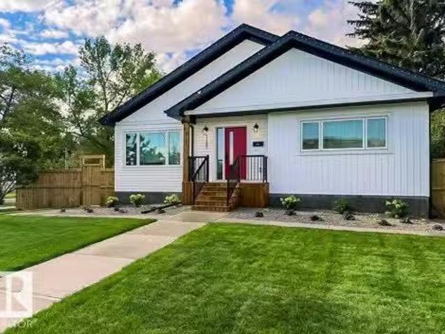 11303 111 Avenue, Edmonton, AB, T5G 0C8 house for sale List.