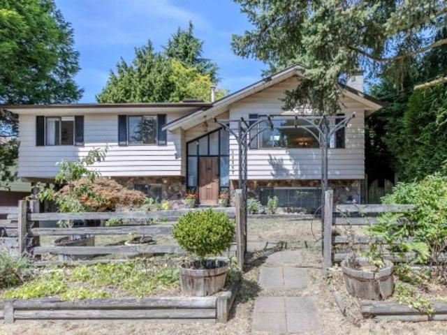 1130 Avenue, Delta, BC, V4C 7B9 house for sale | Listing ID R3146 | Royal LePage