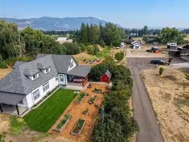 1130 Thomas Hayes Road, Spallumcheen, BC, V0E 1B6 farm for s.