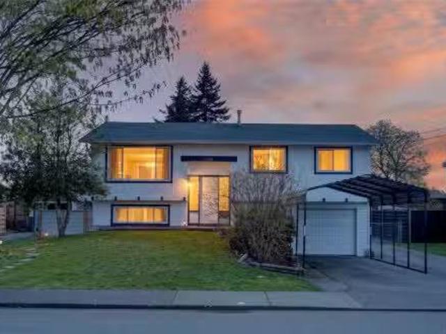 1130 21St St, Courtenay, BC, V9N 2B8 house for sale Listing.
