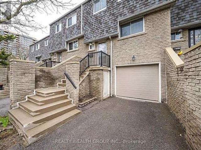 113 1 Bridletowne Circle, Toronto, ON, M1W 2V4 townhouse for sale | Listing ID E12109 | Royal LePage