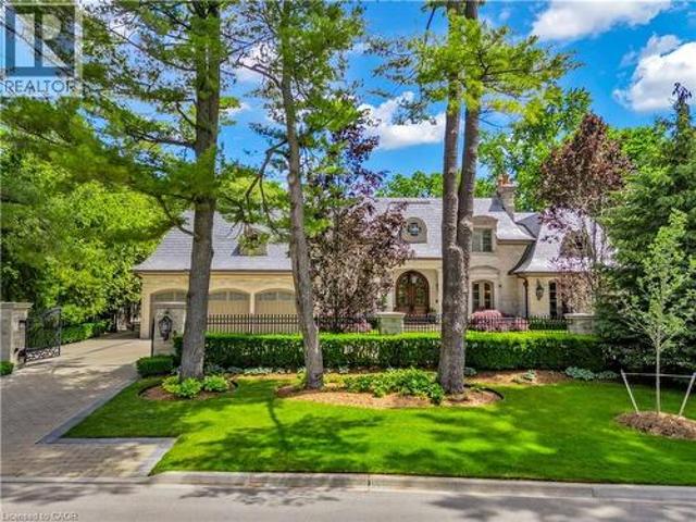 113 Maple Grove Drive, Oakville, ON, L6J 4T9 Luxury House for sale | Listing ID 40838 | Royal LePage Carriage Trade Luxury Properties