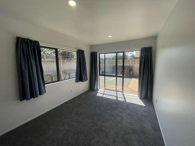 1/13 Ramsey Street, 10695, Manukau City