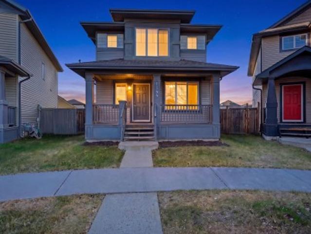 1144 35 Avenue, Edmonton, AB, T6T 0J8 house for sale | Listing ID E4493 | Royal LePage