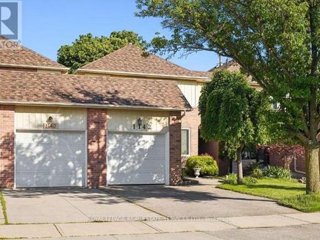 1142 Springbrook Crescent, Oakville, ON, L6M 2C8 house for sale | Listing ID W13431 | Royal LePage