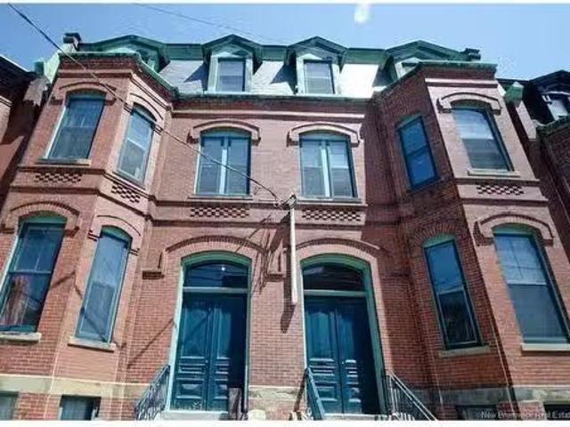 114 116 Wentworth St, Saint John, NB, E2L 2S4 house for sale.