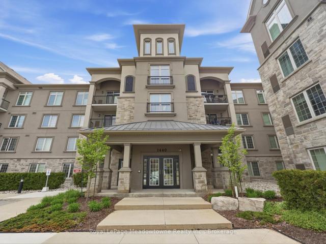 114 1 MAIN Street E, Milton | Sold, W13116 | Condos. Ca