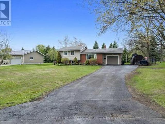 114 Morris Road S, Drummond/North Elmsley, ON, K7H 3A8 house for sale | Listing ID X13138 | Royal LePage