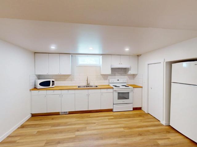 114 Wheatland Trail 5 Bedroom Apartment for Rent at 114 Wheatland Trail, Strathmore, AB T1P 1A6