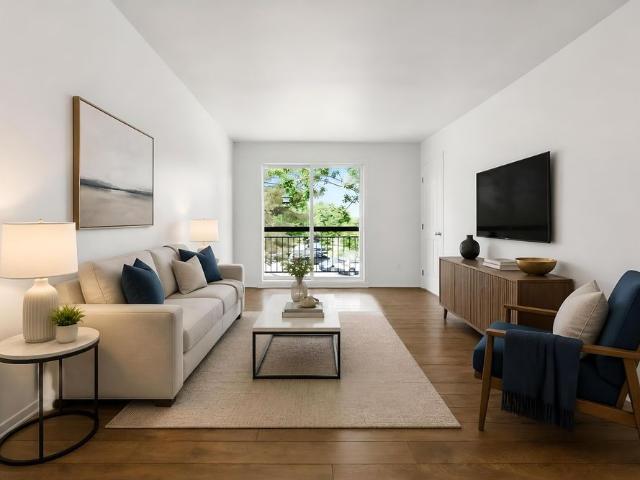 11555 Boul. de Pierrefonds, #207