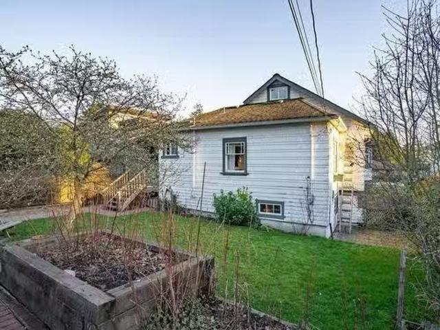 1156 Adderley Street, North Vancouver, BC, V7L 1T3 house for.
