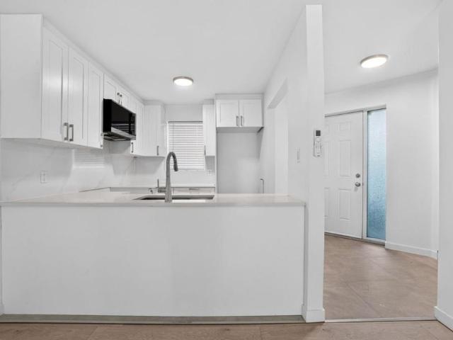 1157 Rue Vincent Massey, H7V 3N3, Laval