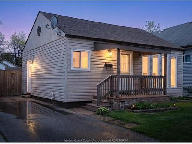 1159 Felix Avenue, Windsor, ON, N9C 3L6 house for sale | Listing ID 26009 | Royal LePage