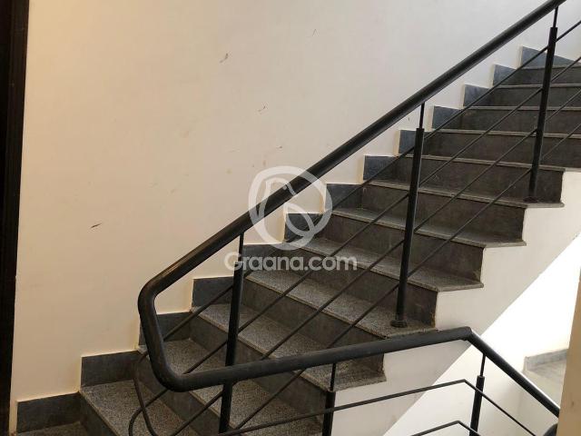 1150 Ft² Flat for Rent