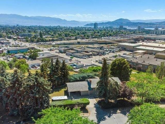 1153 Mountain Avenue Kelowna BC V1Y 7G9