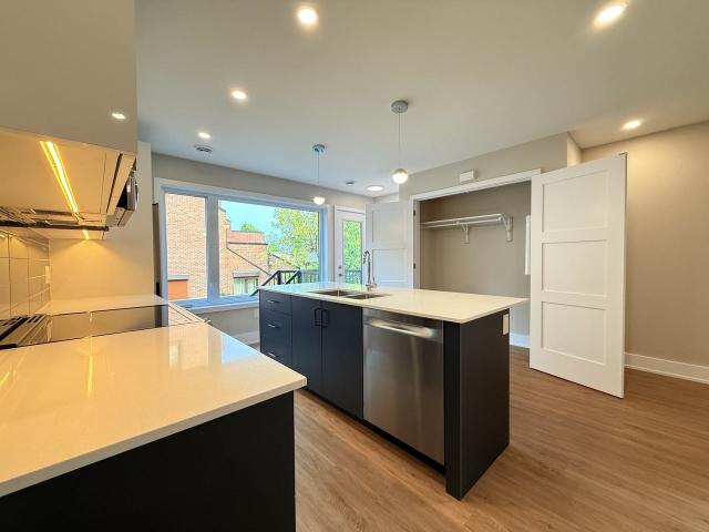 115 117 119 Springfield 2 Bedroom Apartment for Rent at 115 Springfield Rd, Ottawa, ON K1M 1C5 Lindenlea