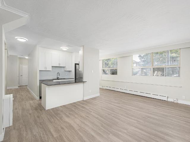 115 Dowling Avenue 1 Bedroom Apartment for Rent at 115 Dowling Ave, Toronto, ON M6K 3A3 Parkdale