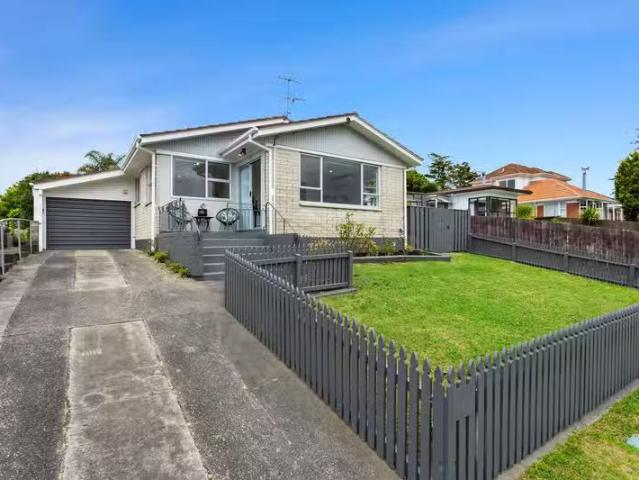 1/15 Dryden Avenue, Papatoetoe, Manukau City Real Estate