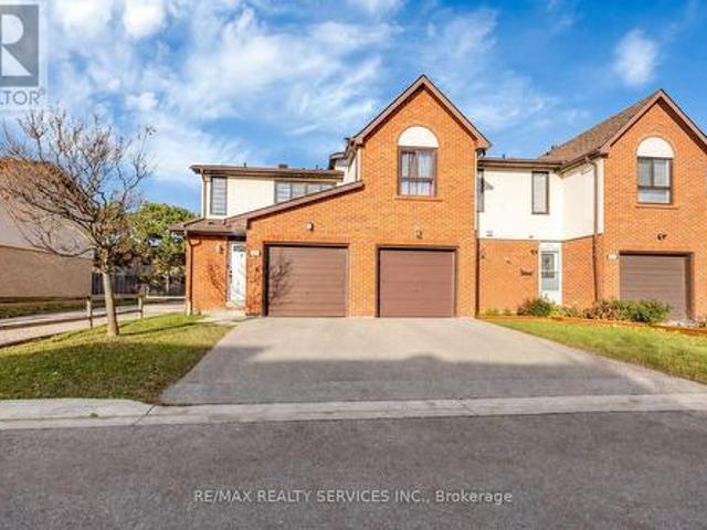 115 Foster Crescent, Brampton, ON, L6V 3M8 townhouse for lease | Listing ID W13581 | Royal LePage