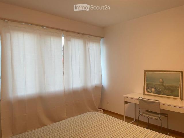 115 m²