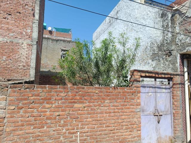 115 Sq.Mt. Plot in Nalgadha Noida Listing ID: #9896