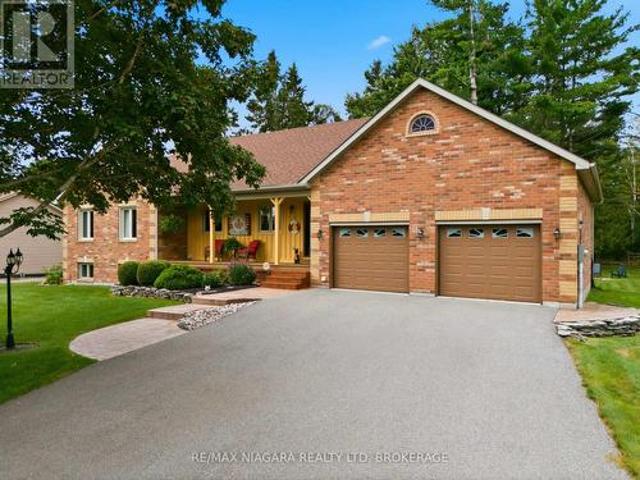 115 Pinewood Boulevard, Kawartha Lakes Carden, ON, K0M 2T0 house for sale | Listing ID X13716 | Royal LePage