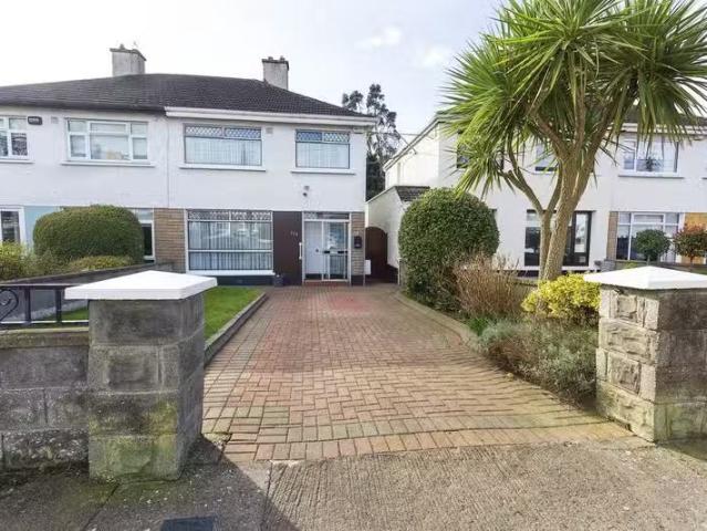 115 Woodbine Park, Raheny, Dublin 5 is for sale
