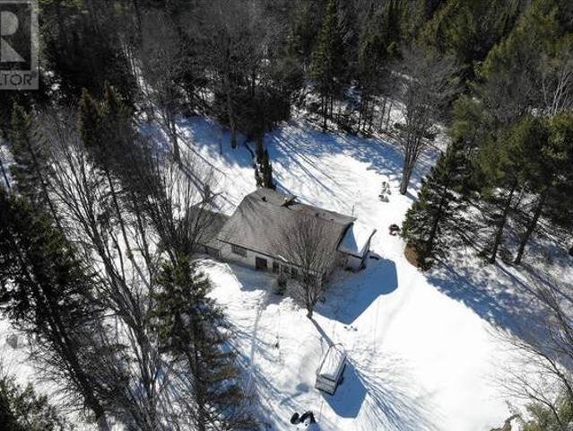 1166 WATERS Road Bracebridge Ontario