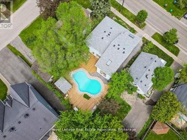 1168 Canterbury Road, Mississauga, ON, L5G 4A2 house for sale | Listing ID W13639 | Royal LePage