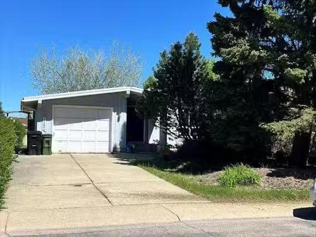 11604 35 Avenue, Edmonton, AB, T6J 2X2 house for sale Listi.