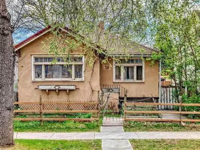 11619 96 Street, Edmonton, AB, T5G 1T8 house for sale Listi.