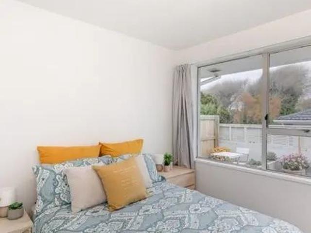1/161 Marine Parade