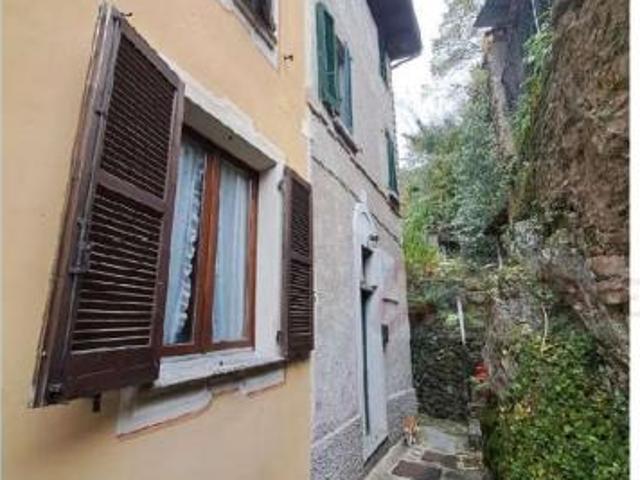 116/2025 U CO Porzione di casa in asta a Valsolda San Mamete