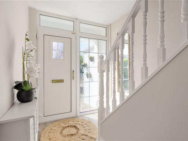 116 Balally Drive, Dundrum, Dublin 16 Mark Kelly & Associates 4913 MyHome. Ie Residential