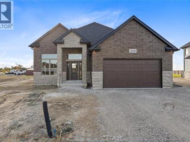 116 Bloomington Way, Chatham, ON, N7L 0H1 house for sale | Listing ID 26018 | Royal LePage