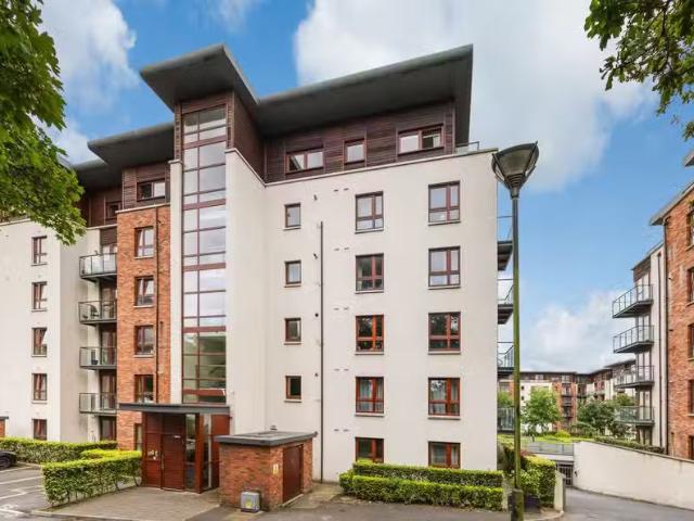 116 Parklands, Northwood, Santry, Dublin 9, D09DD74 is for sale