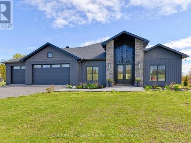 1174 Burnstown Road, Mcnab/Braeside, ON, K0A 3L0 house for sale | Listing ID X13147 | Royal LePage