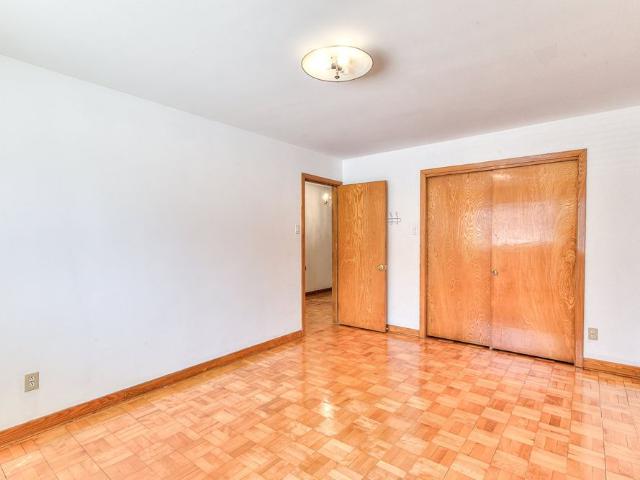 11767 Rue Pasteur, Montréal Ahuntsic Cartierville, QC H3M