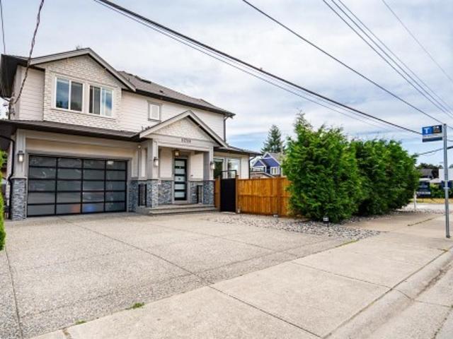 11708 Blakely Road, Pitt Meadows, BC, V3Y 1H1 Luxury Duplex for sale | Listing ID R3025 | Royal LePage Carriage Trade Luxury Properties