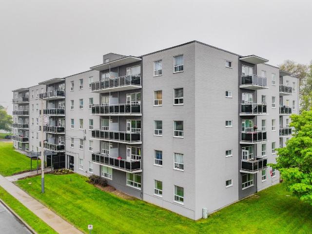 1170 Fennel Avenue East 2 Bedroom Apartment for Rent at 1170 Fennell Ave E, Hamilton, ON L8T 1S7 Huntington